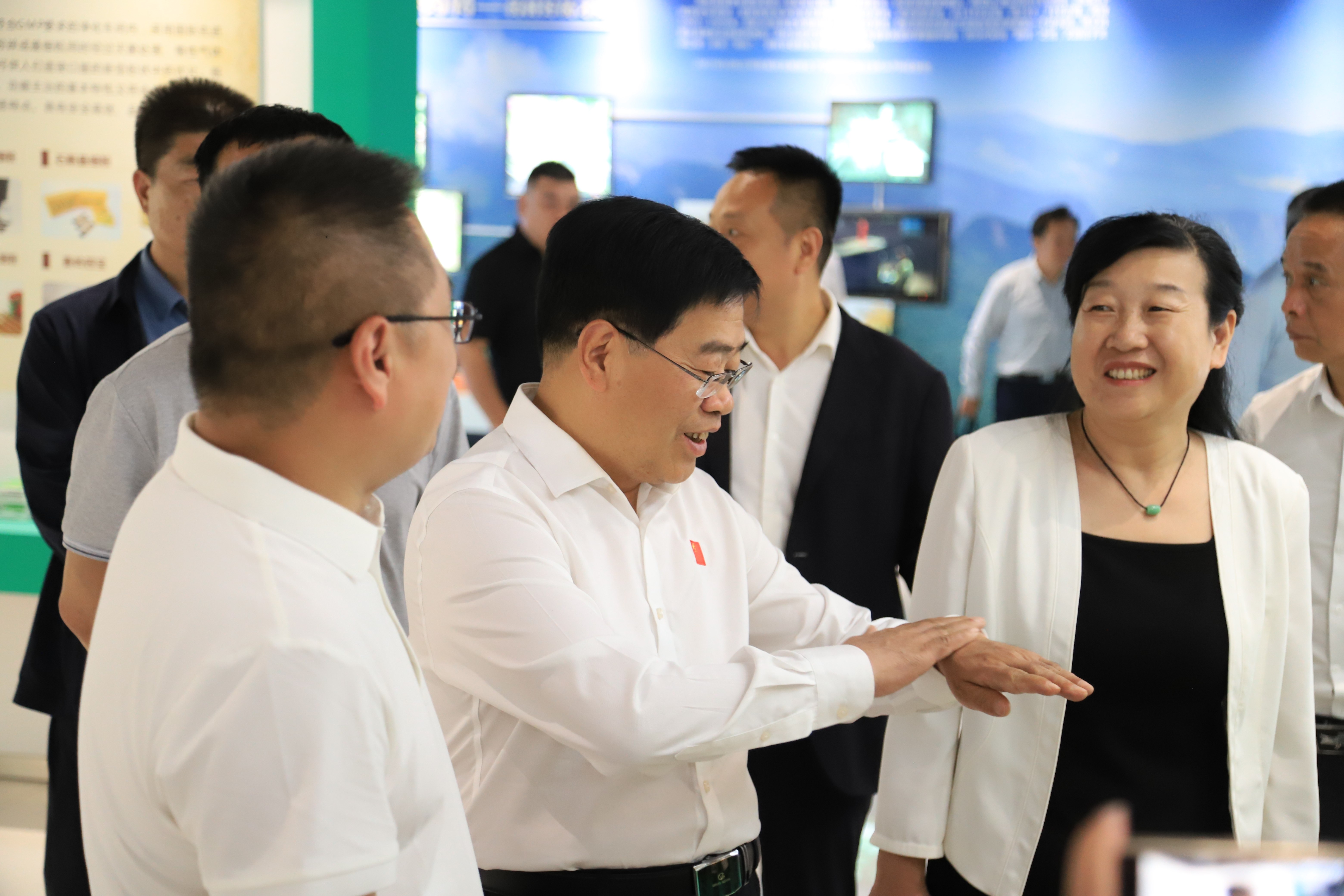 1747962166.jpg IMG_4975.jpg