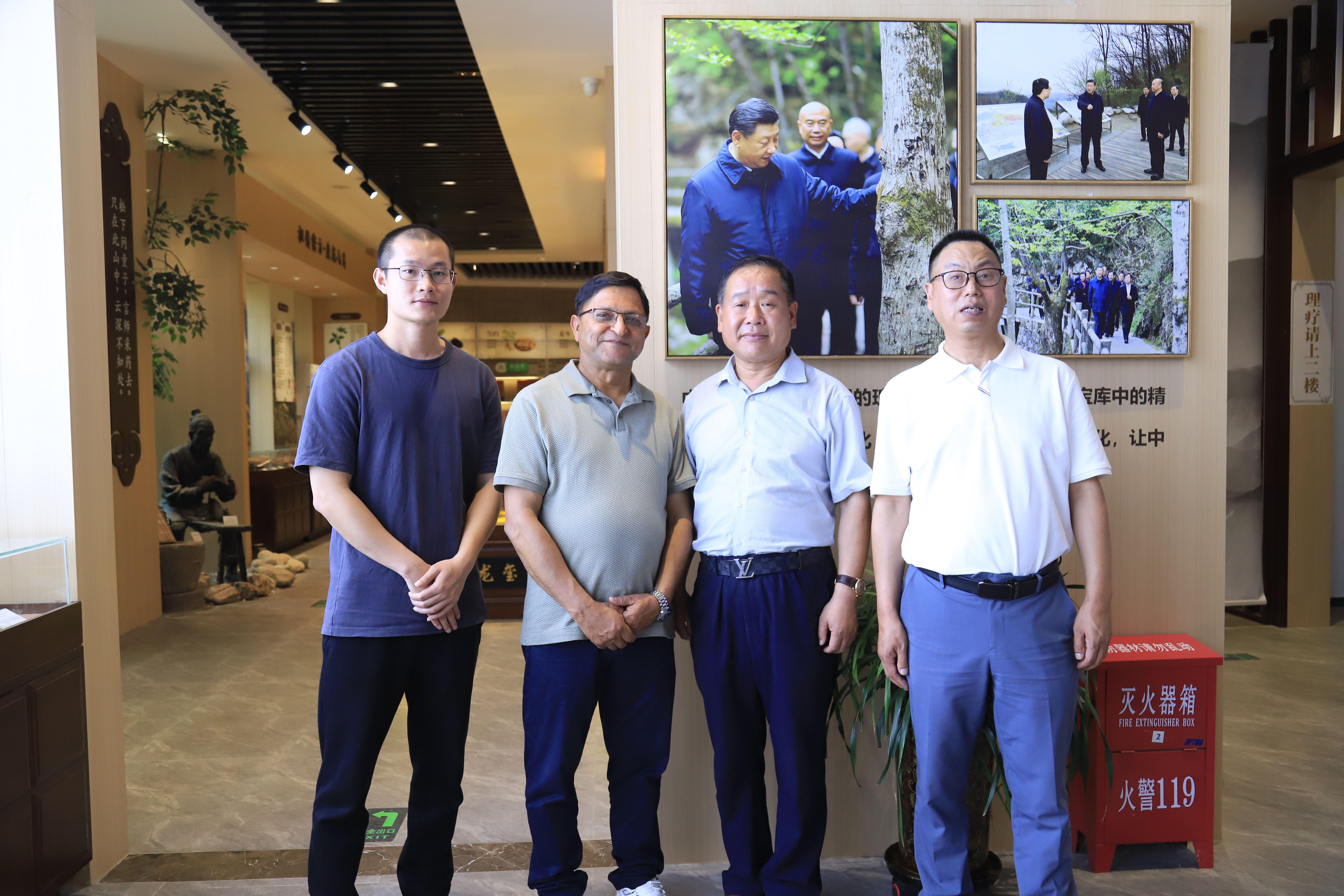 1747964667.jpg IMG_5356.jpg