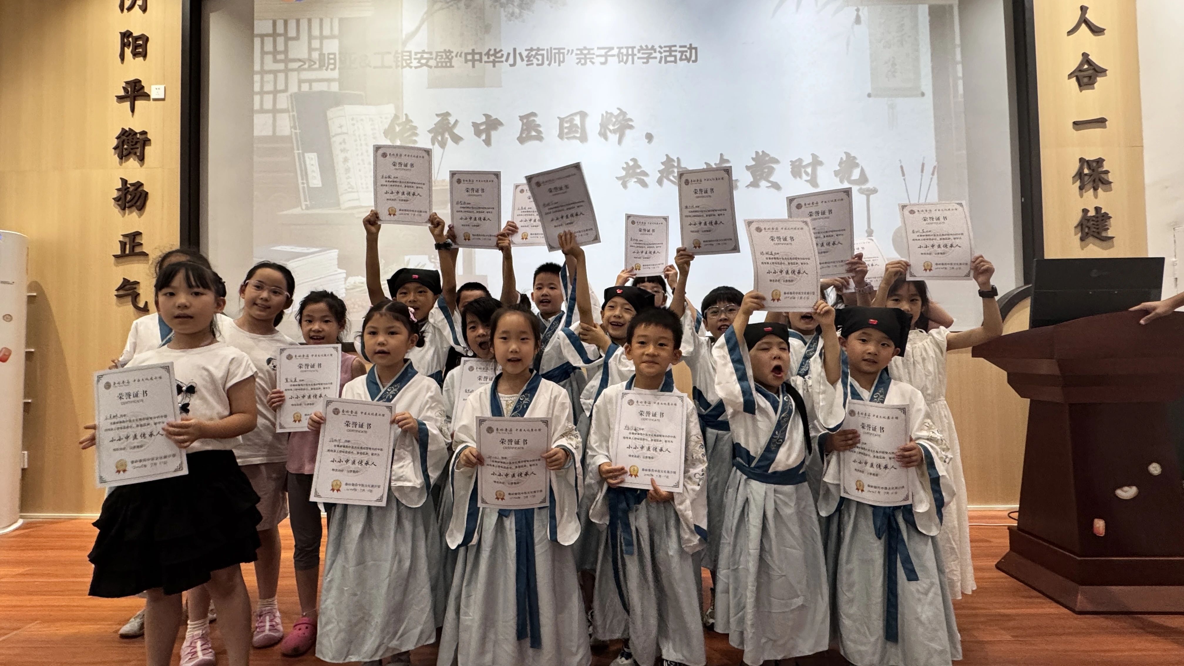 1754448496.jpg 5.jpg