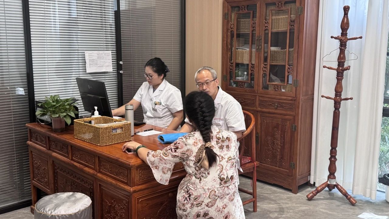 1754448525.jpg 8.jpg