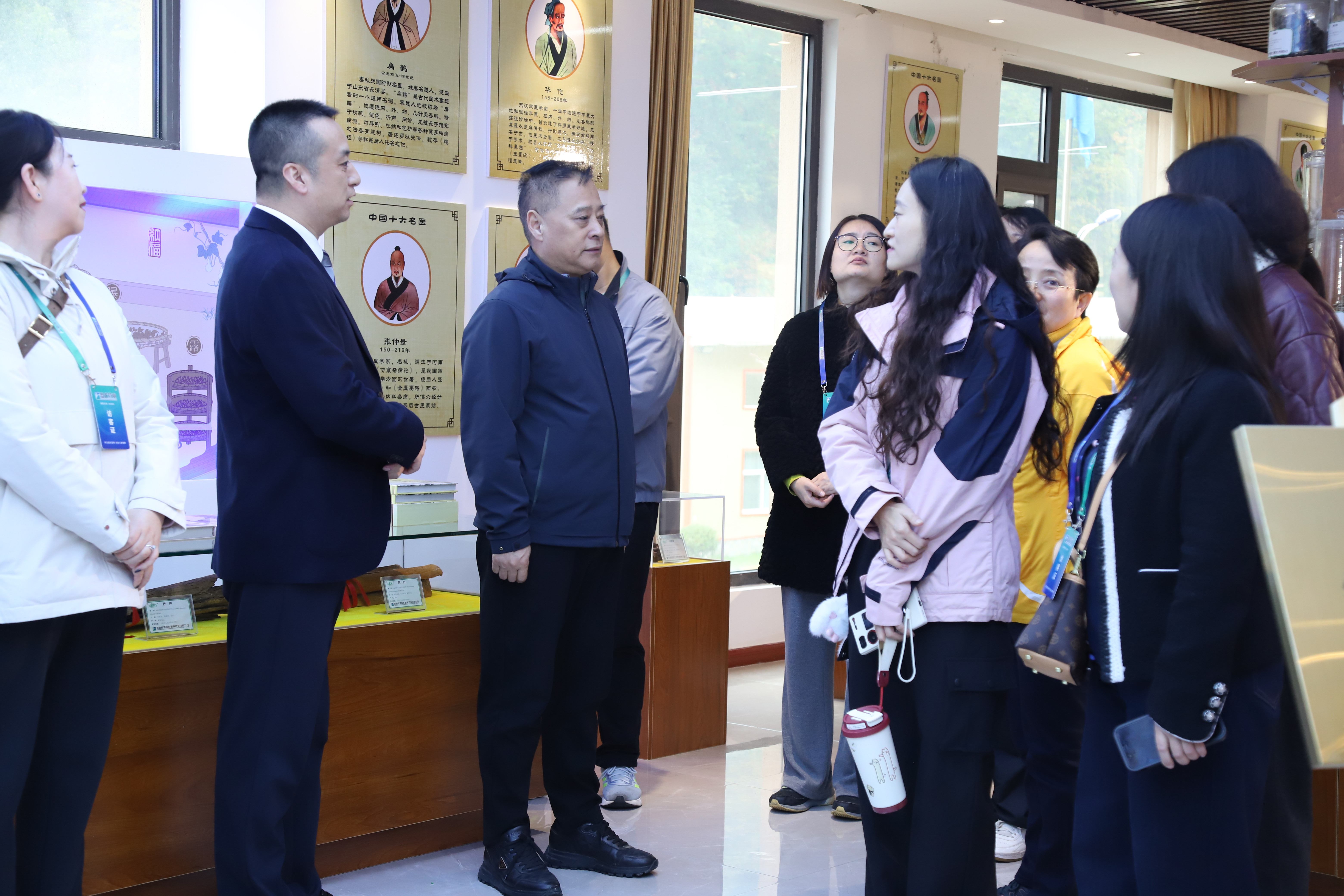 1761818049.jpg 11.jpg