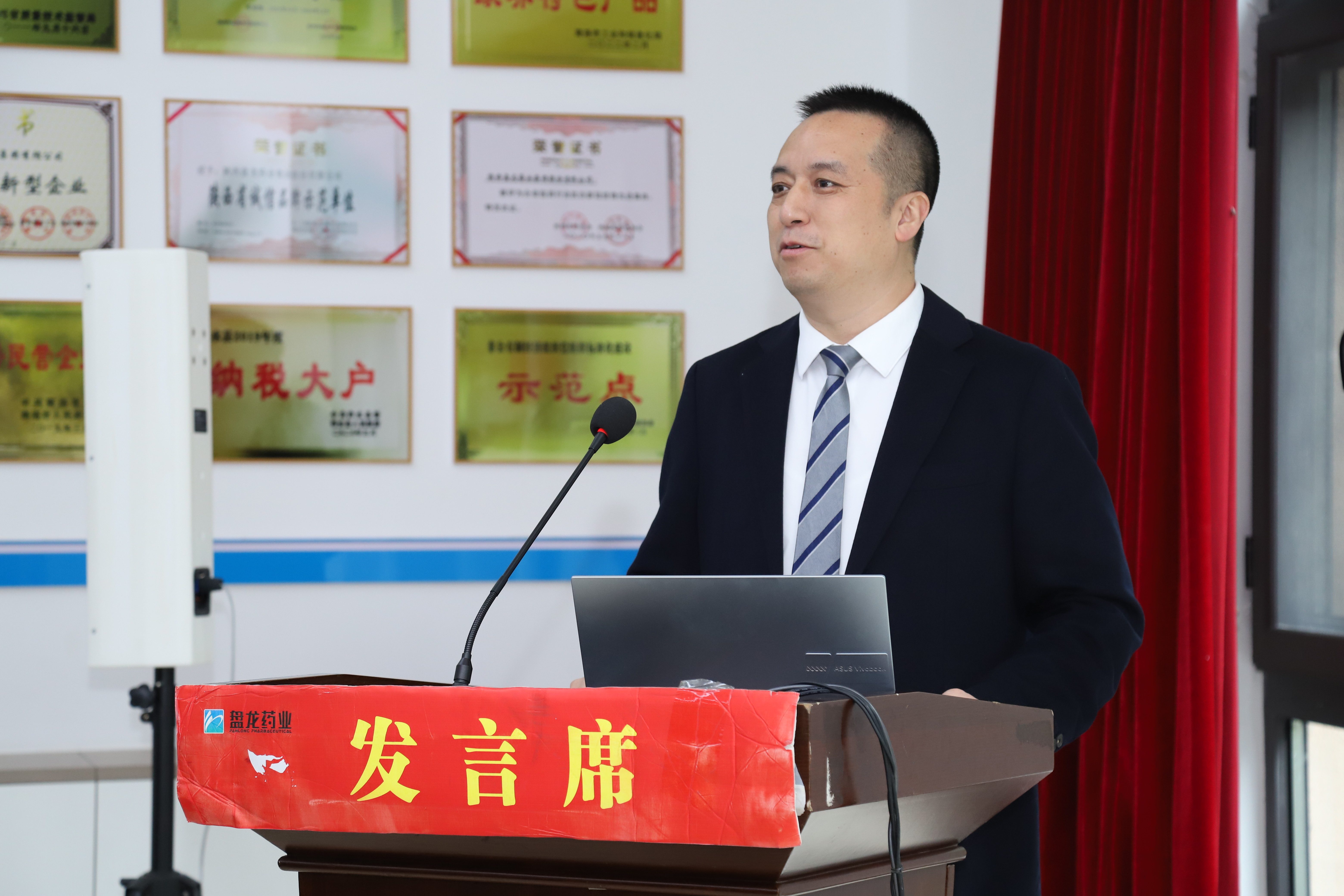 1761818169.jpg 14.jpg